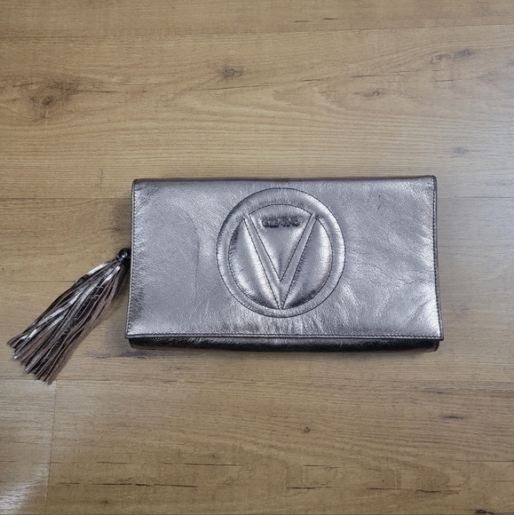 Valentino By Mario Valentino Clutch Lena Metallic